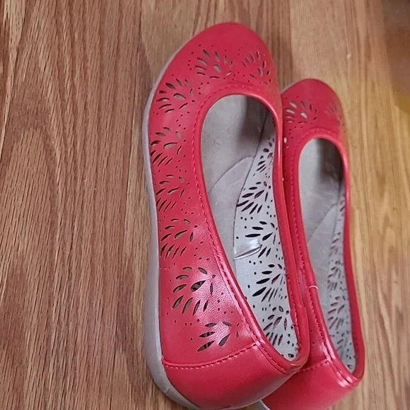Red woman's  shoes brand new - Picture 5 of 6